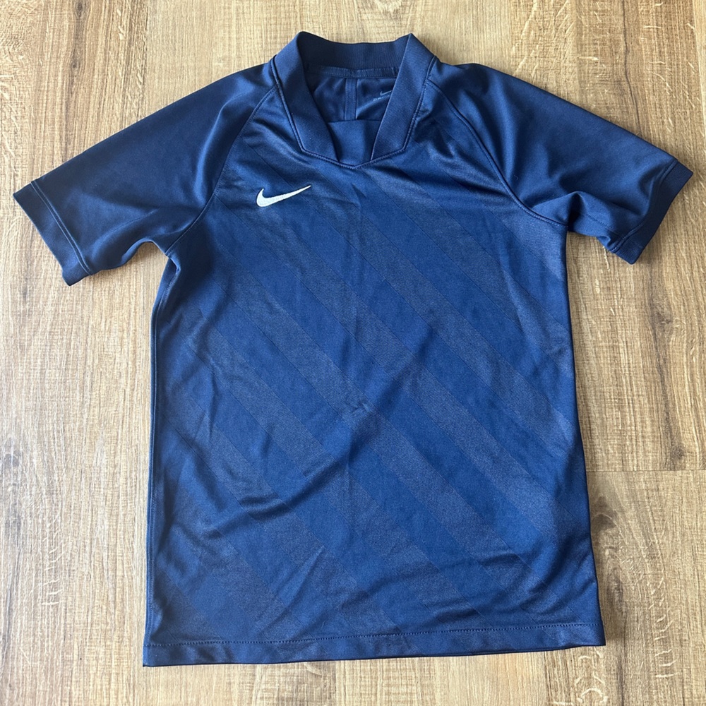 Nike Dri-Fit Jersey Size Medium